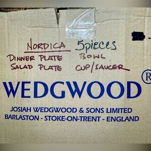 Wedgwood Nordica Green Christmas Reindeer pattern
5 pc set Have 16 sets